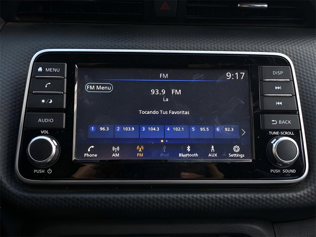 Used 2022 Nissan Kicks S image 11