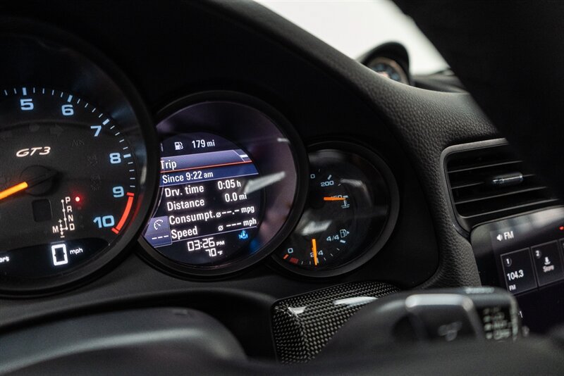 Used 2018 Porsche 911 GT3 RWD image 94
