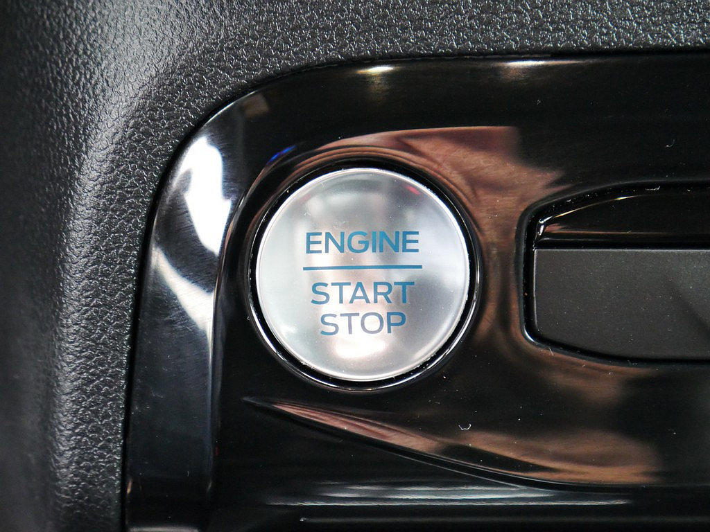 Used 2024 Ford Escape ST-Line w/ Tech Pack #1 AWD/4WD image 35