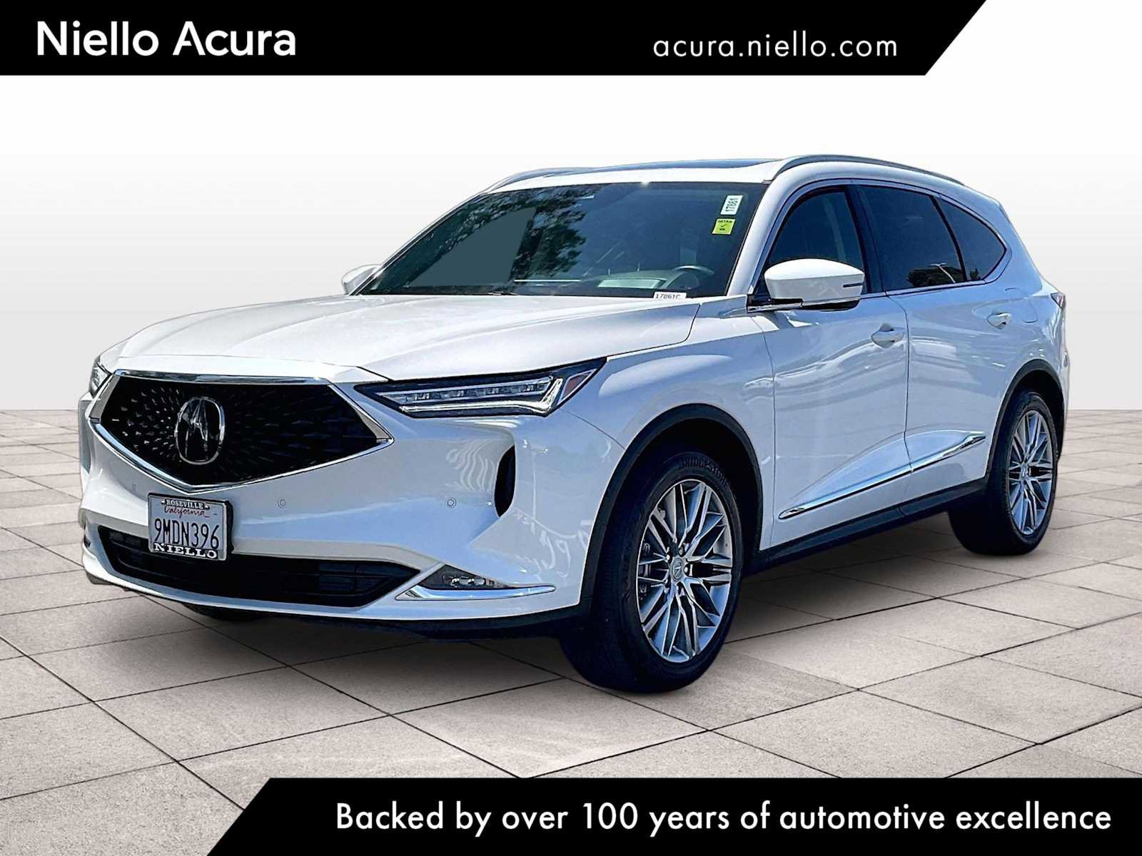 Used 2024 Acura MDX SH-AWD w/ Advance Package image 1