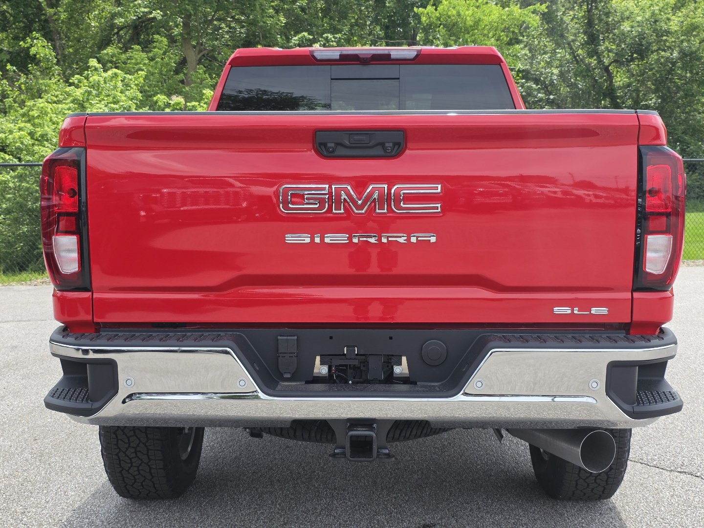 New 2026 GMC Sierra 2500 SLE w/ SLE Value Package; AWD/4WD image 17