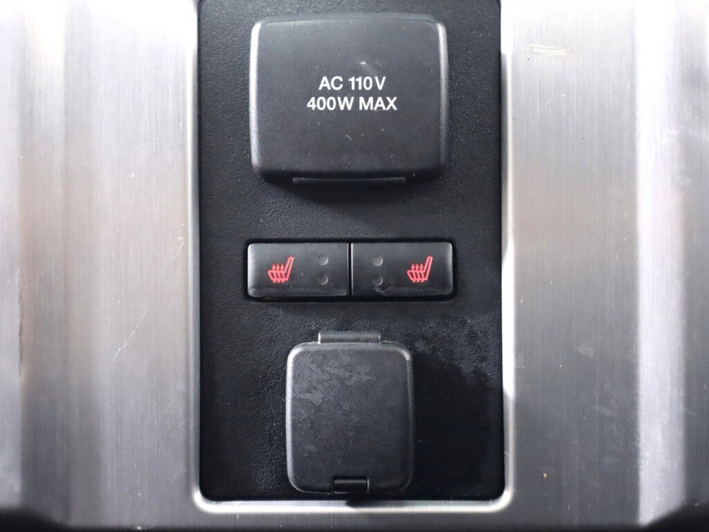 Used 2015 Ford F150 Platinum w/ Equipment Group 701A Luxury image 39