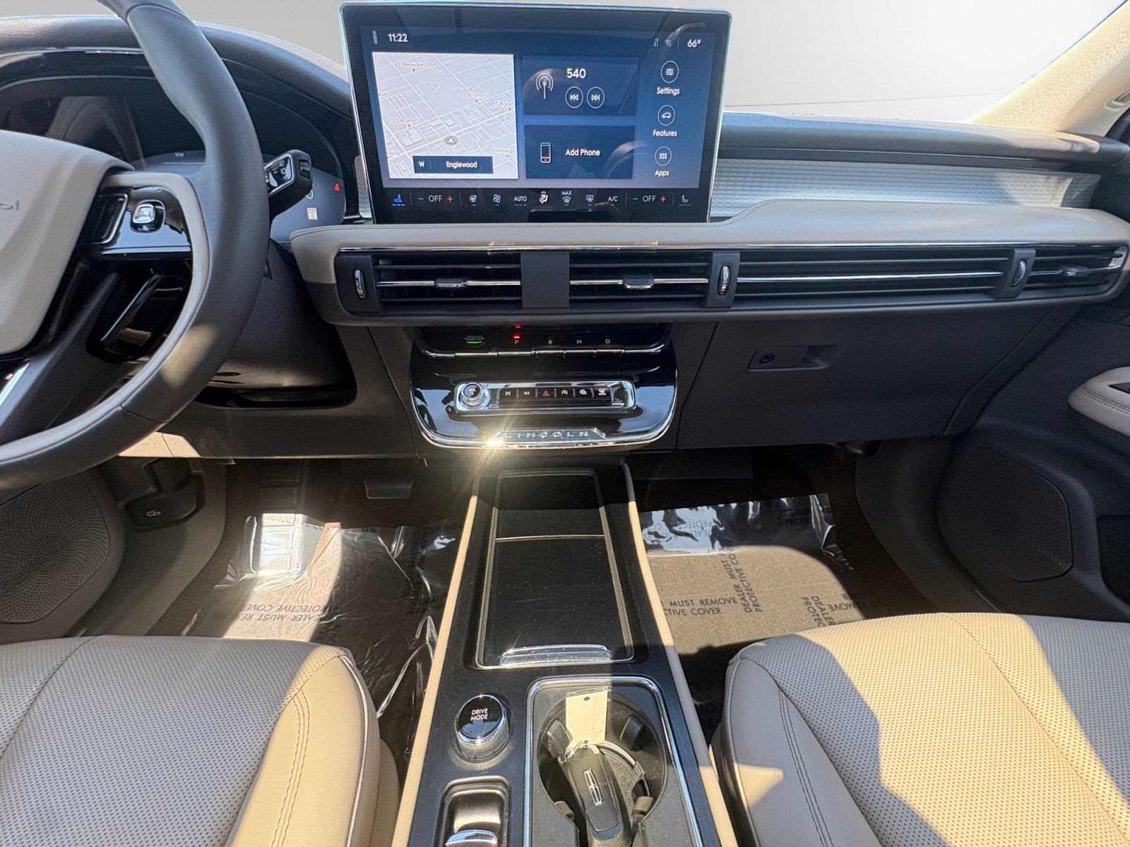 Used 2023 Lincoln Corsair AWD w/ Equipment Group 101A image 9