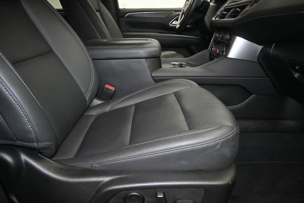 Used 2024 Chevrolet Tahoe Z71 w/ Luxury Package AWD/4WD image 25