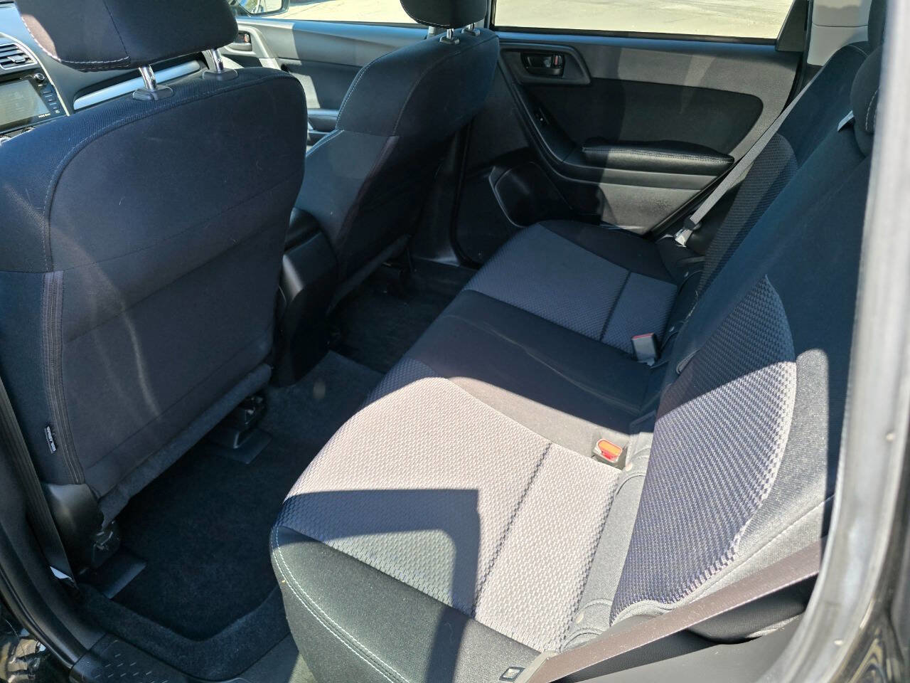 Used 2016 Subaru Forester 2.5i Premium w/ All-Weather Package image 24