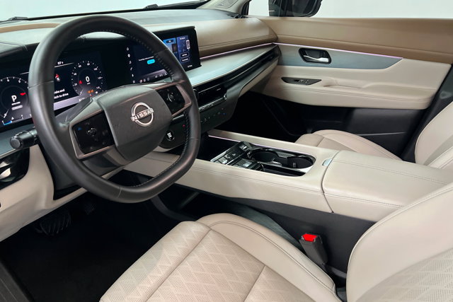 Certified 2025 Nissan Murano Platinum w/ Cargo Package AWD/4WD image 16