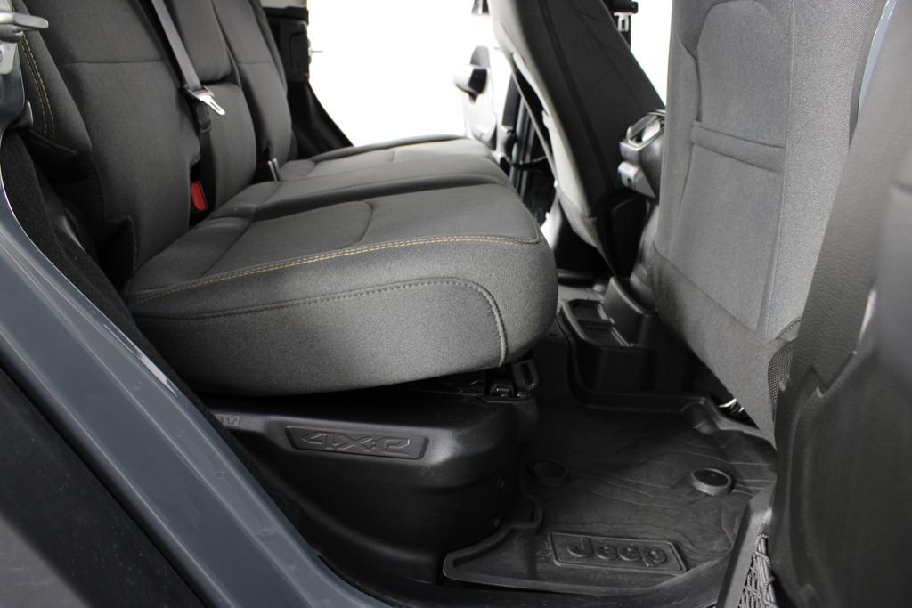 Used 2025 Jeep Wrangler Unlimited Sport S 4xe AWD/4WD image 18