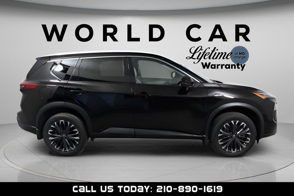 Used 2025 Nissan Rogue SL w/ Tech Package image 8