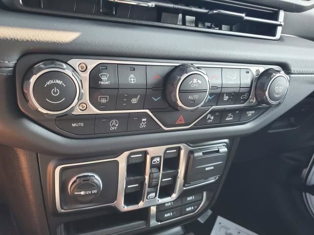 New 2025 Jeep Wrangler Sahara image 24