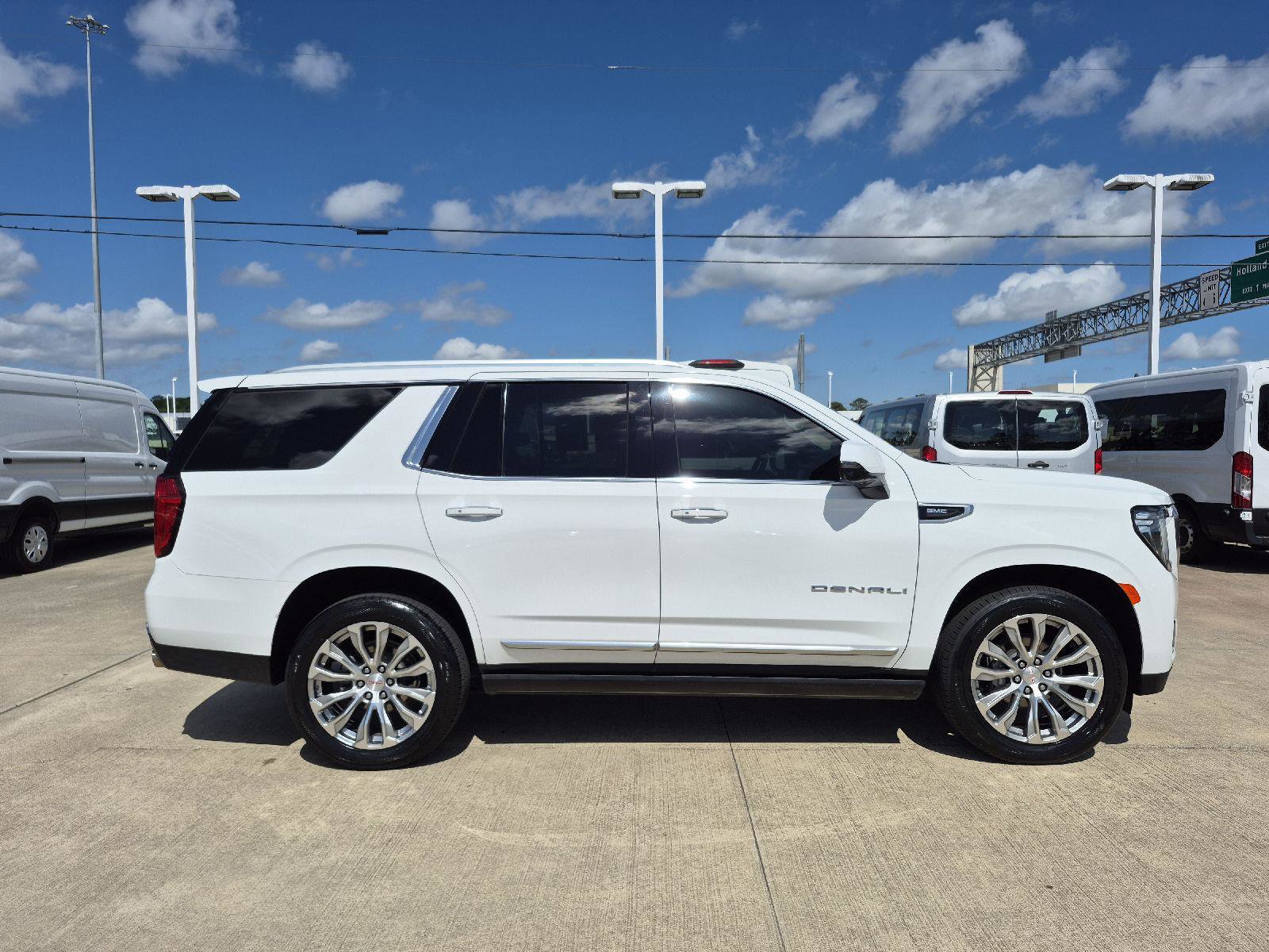 Used 2023 GMC Yukon Denali w/ LPO, Floor Liner Package image 17