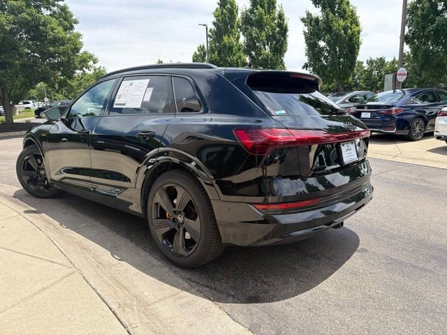 Used 2023 Audi e-tron Premium Plus AWD/4WD image 5