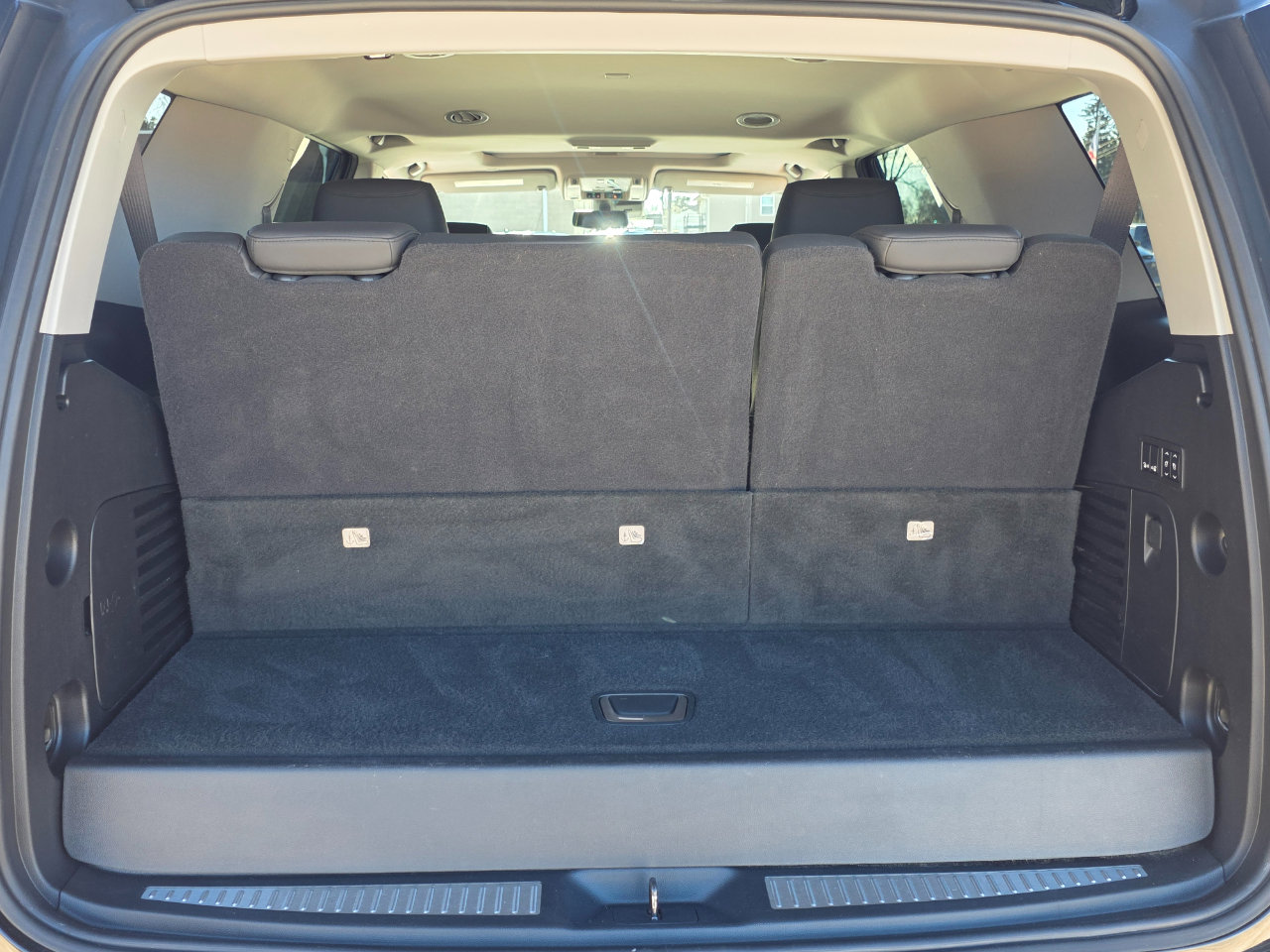 Used 2020 Cadillac Escalade Luxury image 21