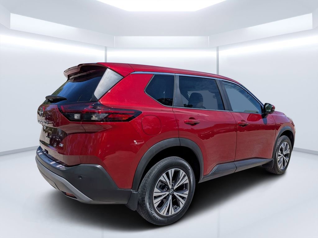 Used 2023 Nissan Rogue SV image 3