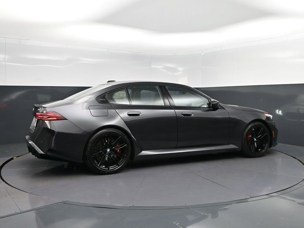 New 2026 BMW M5 w/ Executive Package AWD/4WD image 8