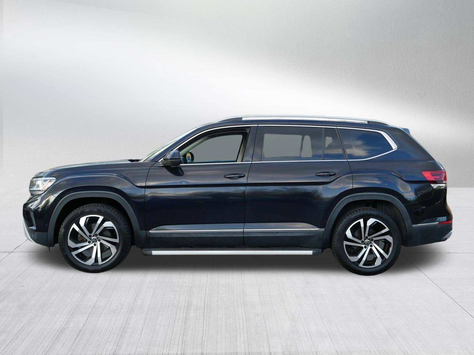 Used 2021 Volkswagen Atlas SEL Premium AWD/4WD image 4