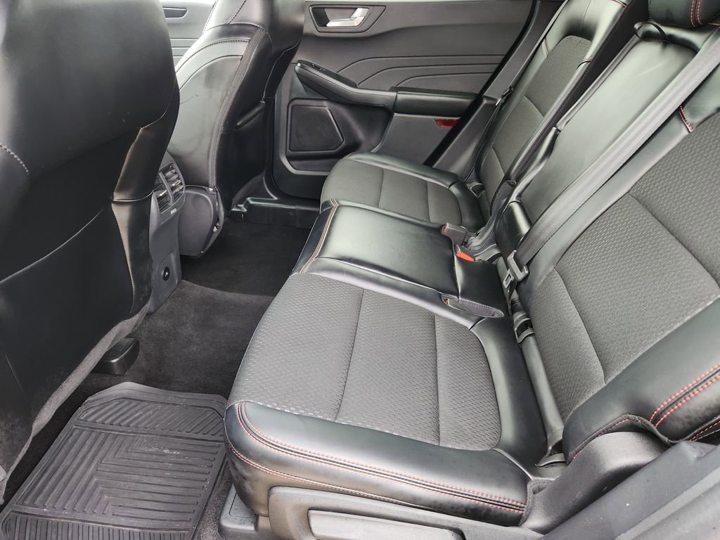 Used 2025 Ford Escape ST-Line image 36