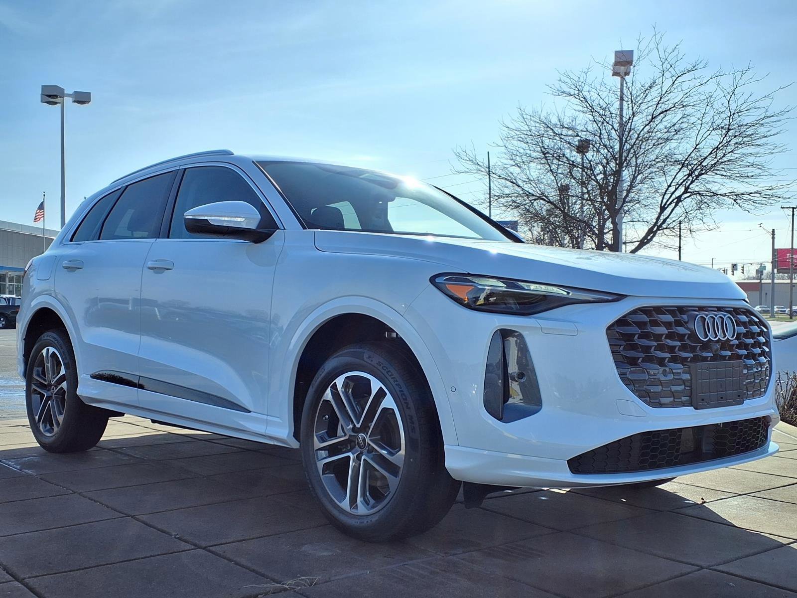 New 2025 Audi Q5 Premium image 3