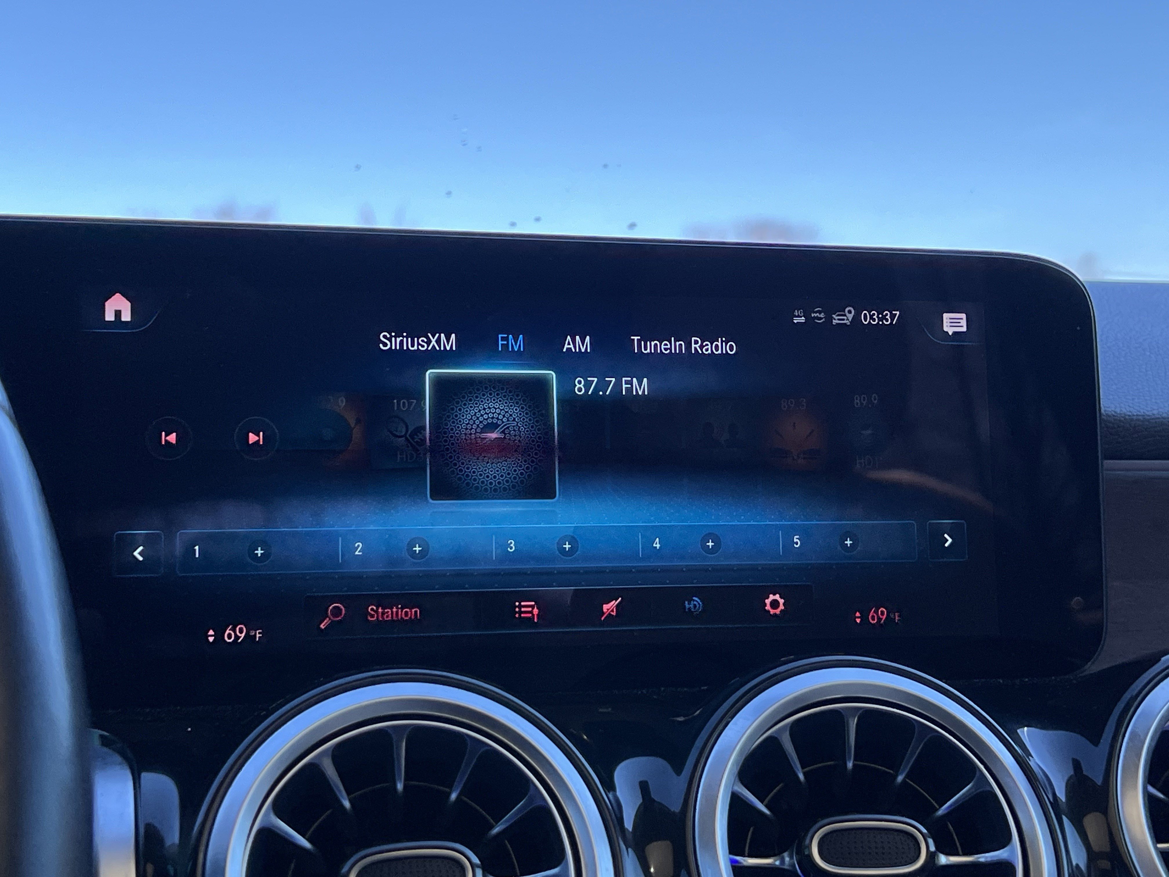 Certified 2023 Mercedes-Benz GLB 250 image 23