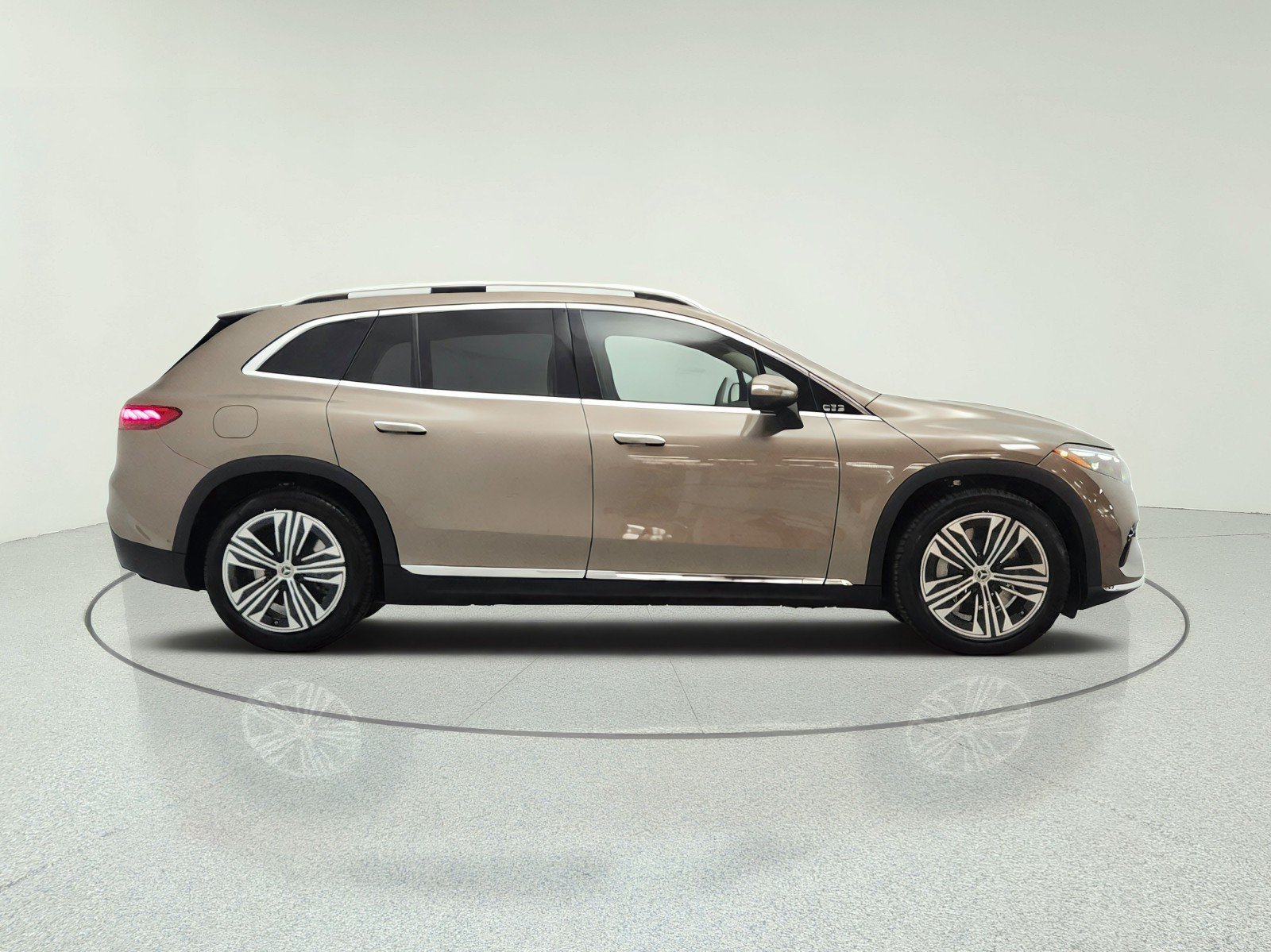 New 2027 Mercedes-Benz EQS 400 4MATIC SUV image 4