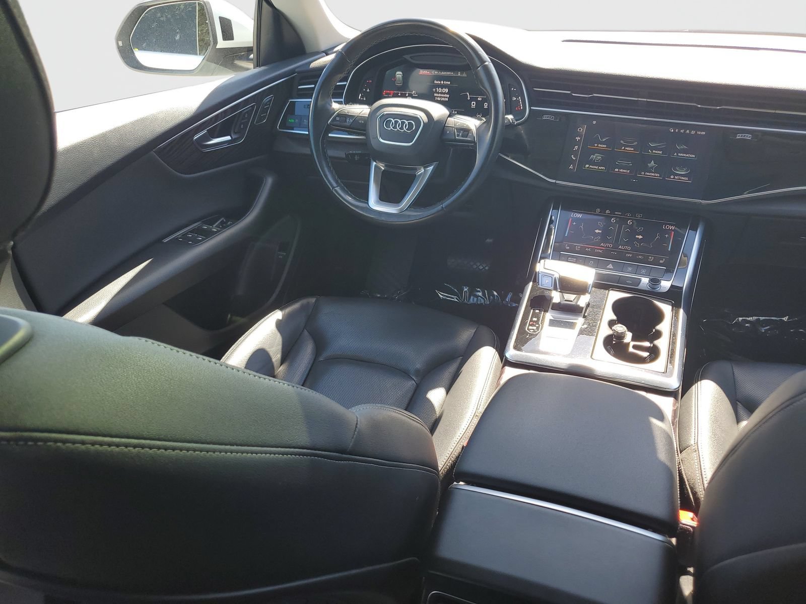 Used 2022 Audi Q8 Premium Plus AWD/4WD image 11