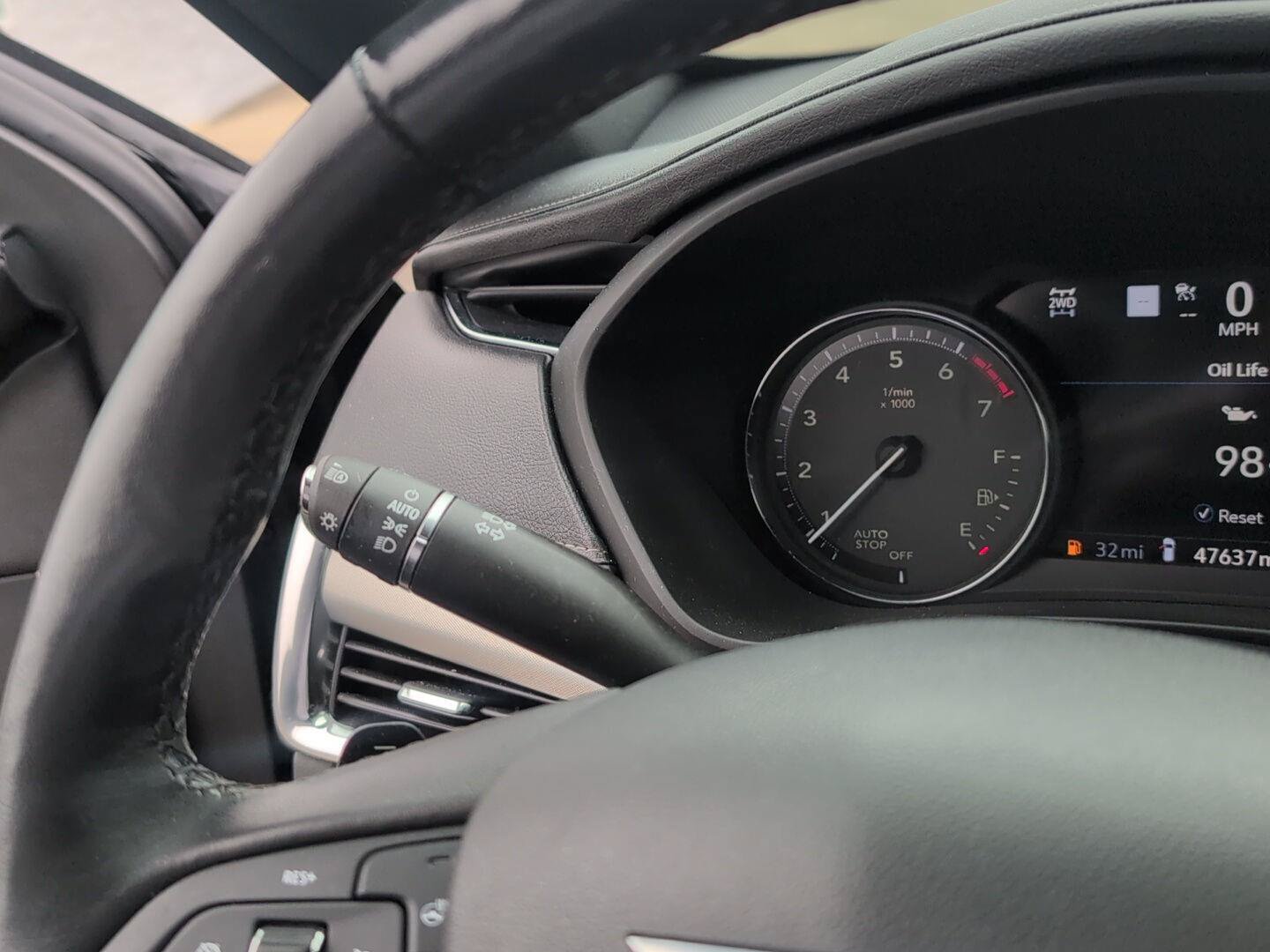 Used 2022 Cadillac XT4 Premium Luxury w/ Sun And Sound Package AWD/4WD image 24