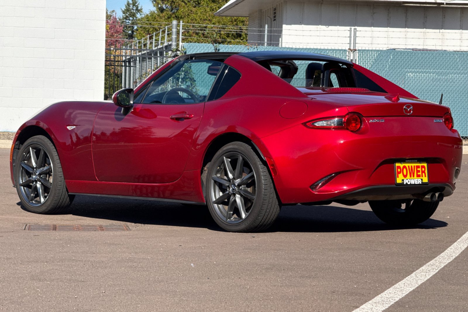 Used 2017 MAZDA MX-5 Miata RF Grand Touring RWD image 7