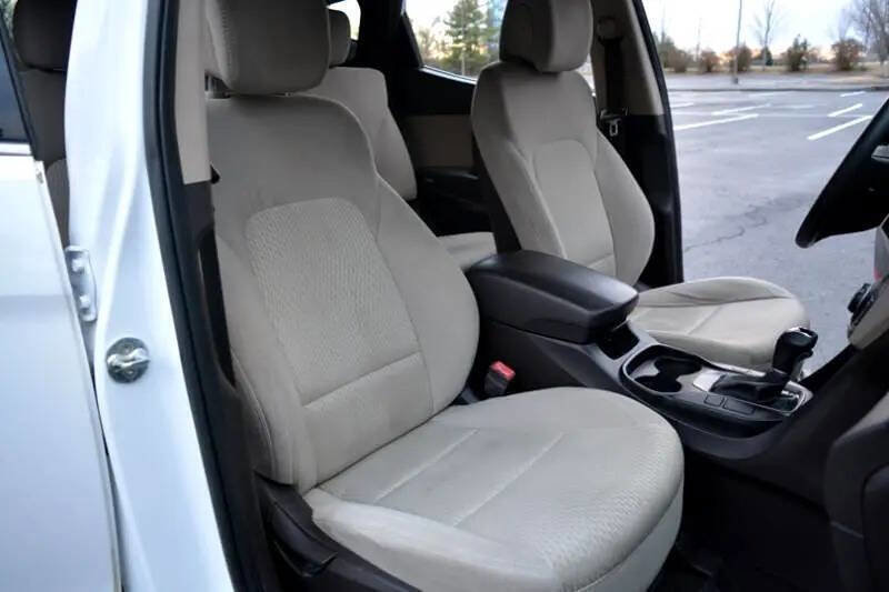 Used 2017 Hyundai Santa Fe Sport image 15