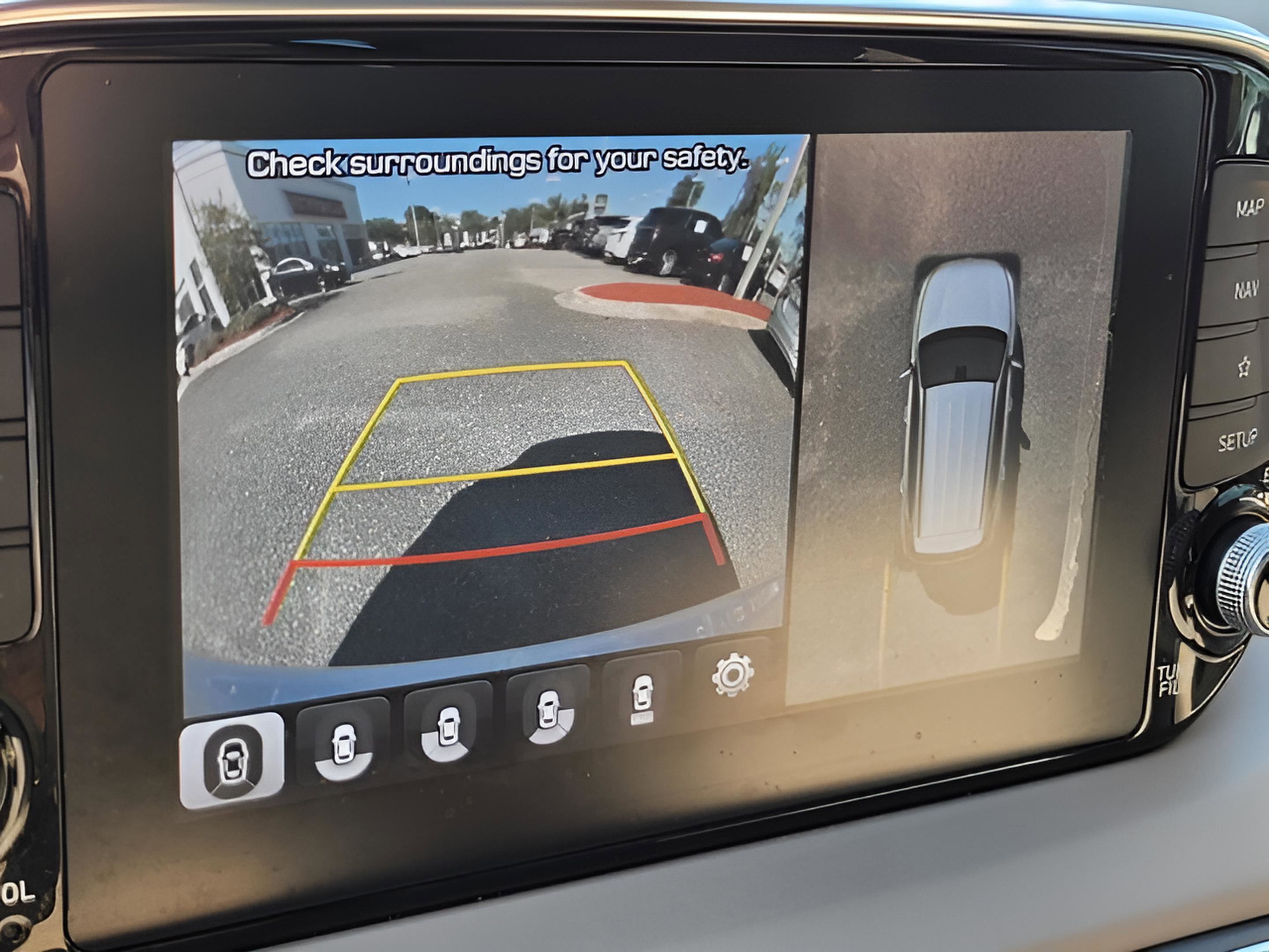 Used 2019 Hyundai Santa Fe FWD image 29