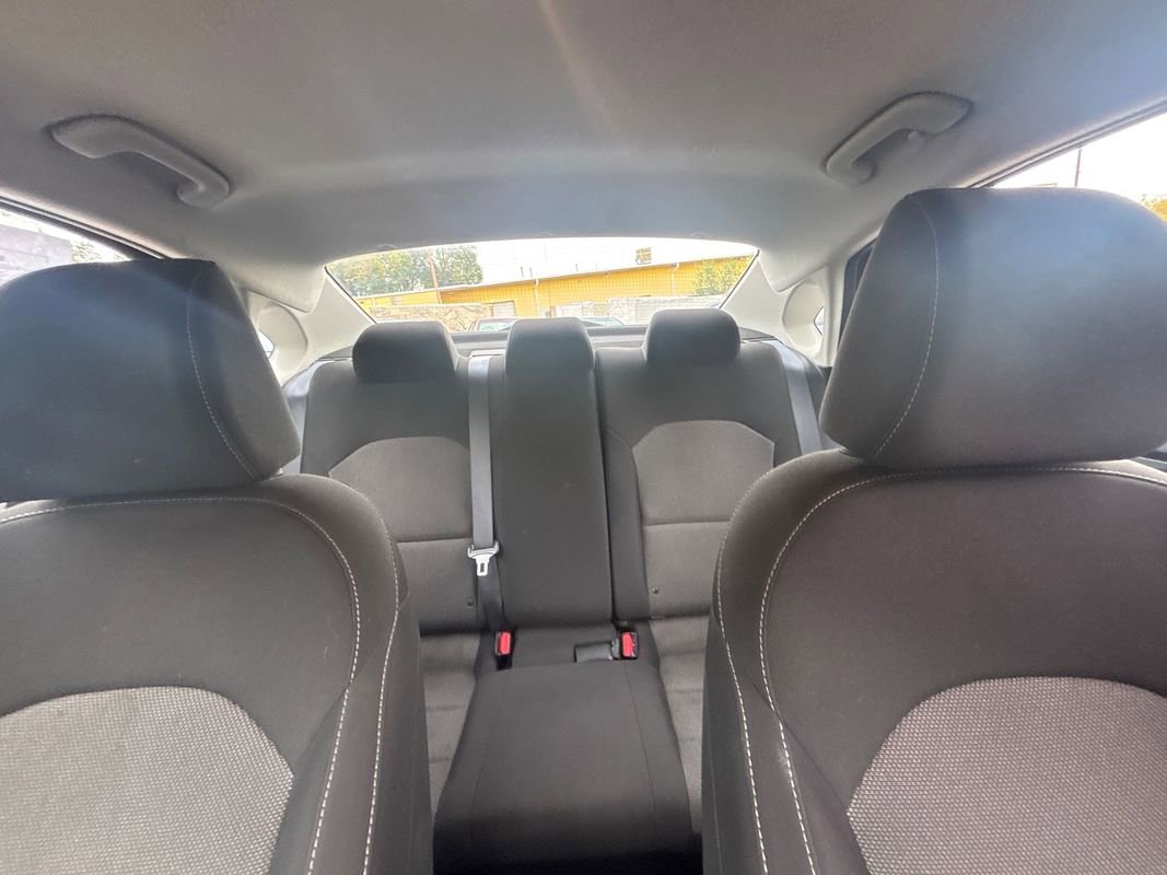 Used 2024 Kia Forte LXS w/ LXS Technology Package image 17