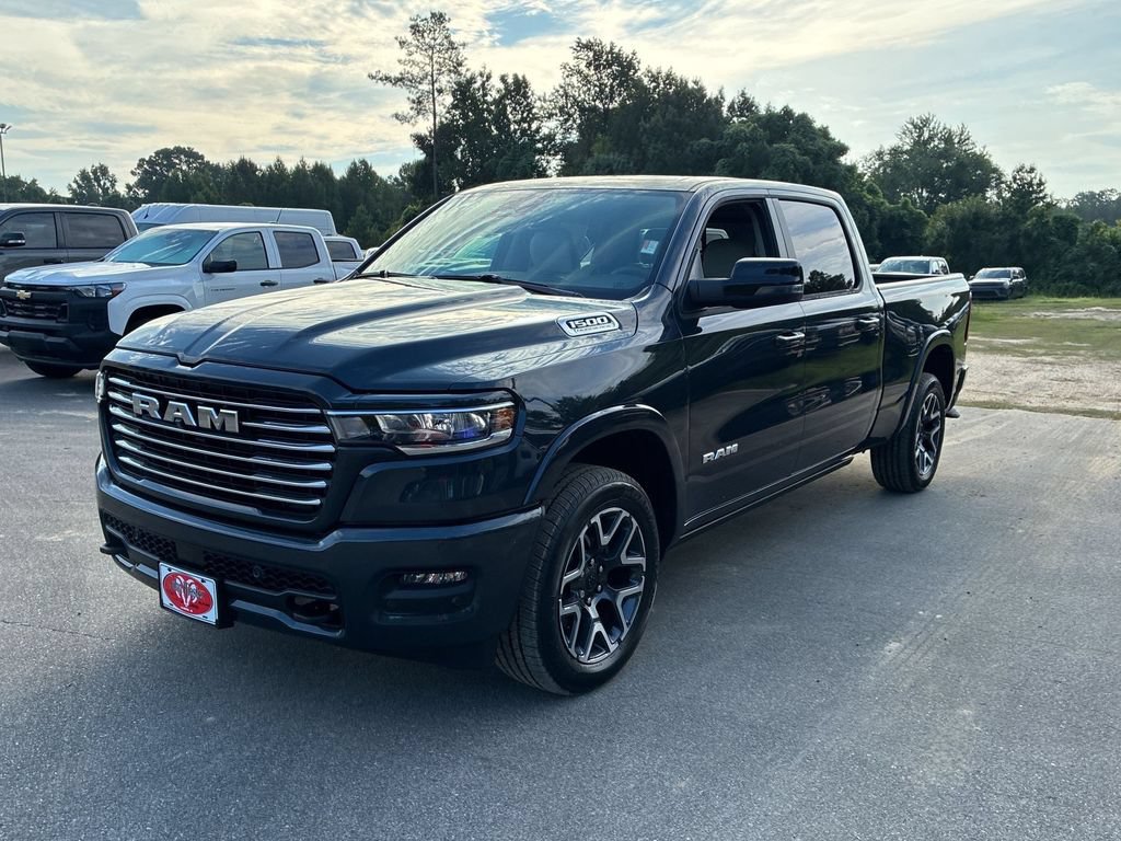 New 2027 RAM 1500 Laramie w/ Laramie Preferred Package AWD/4WD image 8