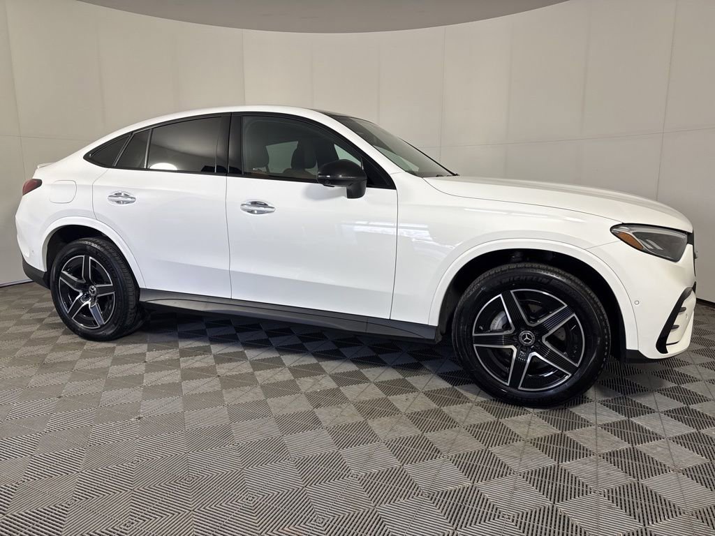 Certified 2025 Mercedes-Benz GLC 300 4MATIC image 9