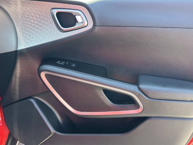Used 2022 Kia Soul LX FWD image 22