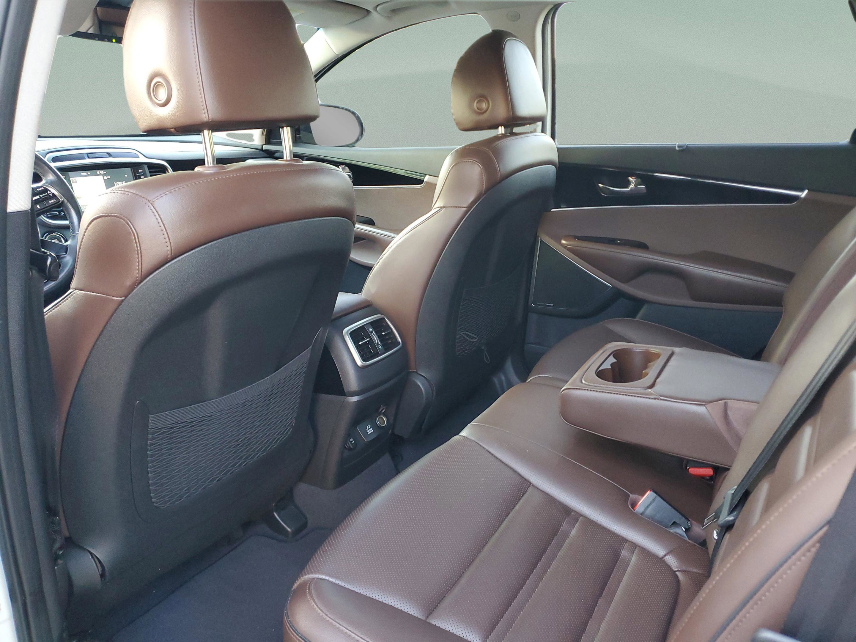 Certified 2019 Kia Sorento SX w/ SX Touring Package FWD image 6