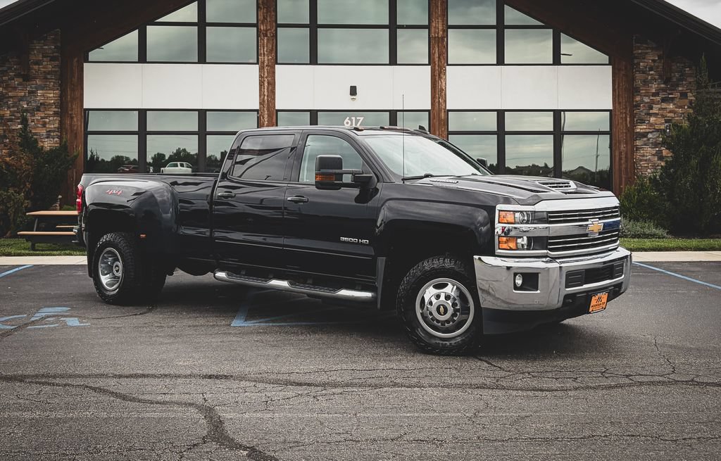Used 2018 Chevrolet Silverado 3500 LT w/ LT Convenience Package AWD/4WD image 1