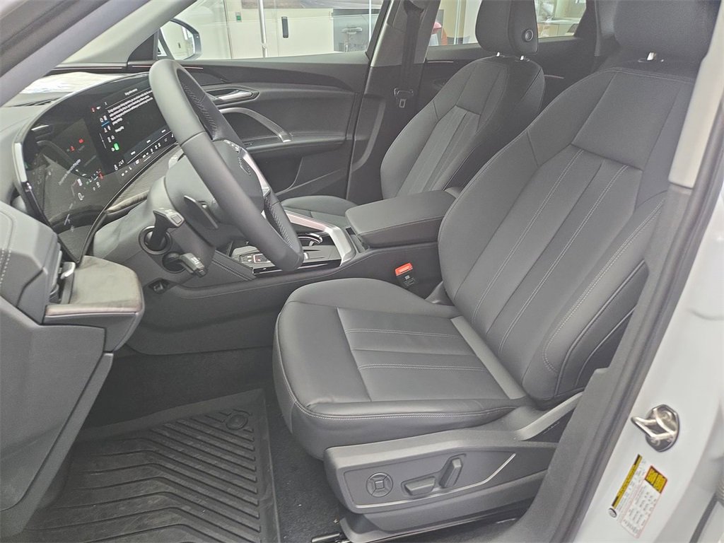 New 2025 Audi Q5 Premium image 11