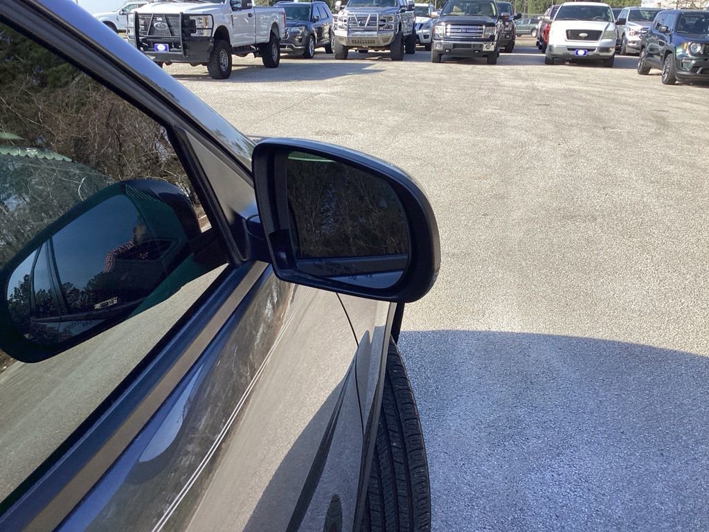 Used 2019 Jeep Cherokee Latitude Plus image 24