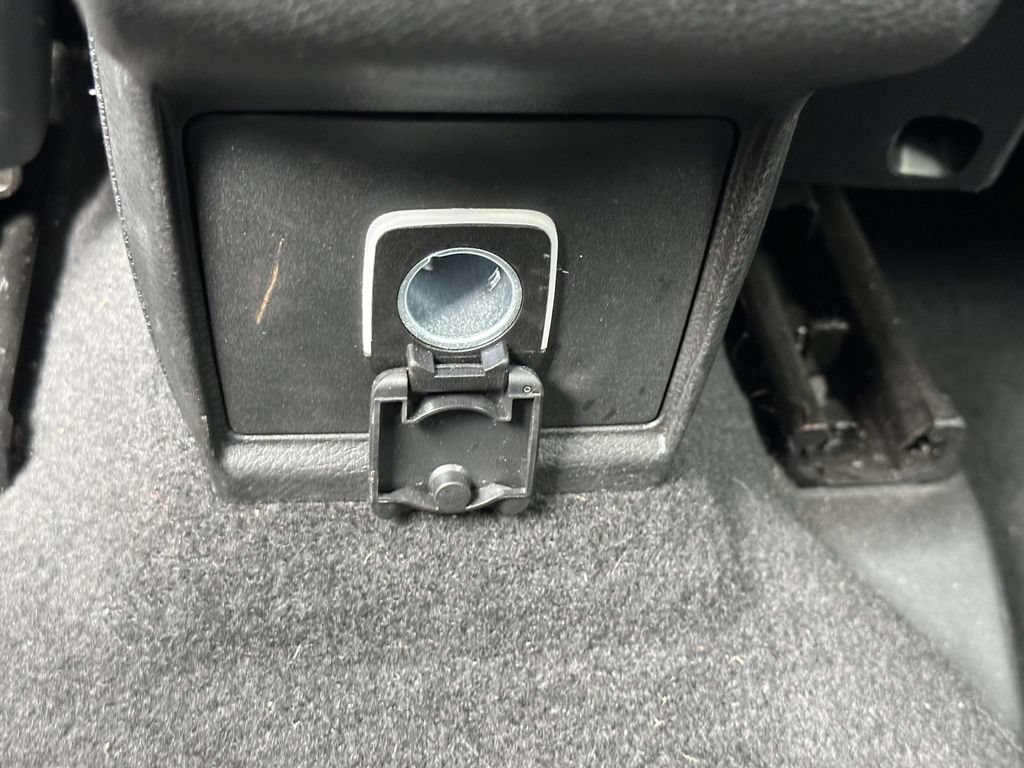 Used 2022 Jeep Compass Limited AWD/4WD image 16