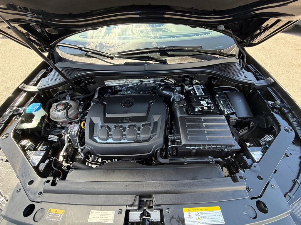 Used 2023 Volkswagen Tiguan SEL R-Line AWD/4WD image 27