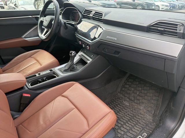Used 2024 Audi Q3 2.0T Premium Plus w/ Premium Plus Package image 10