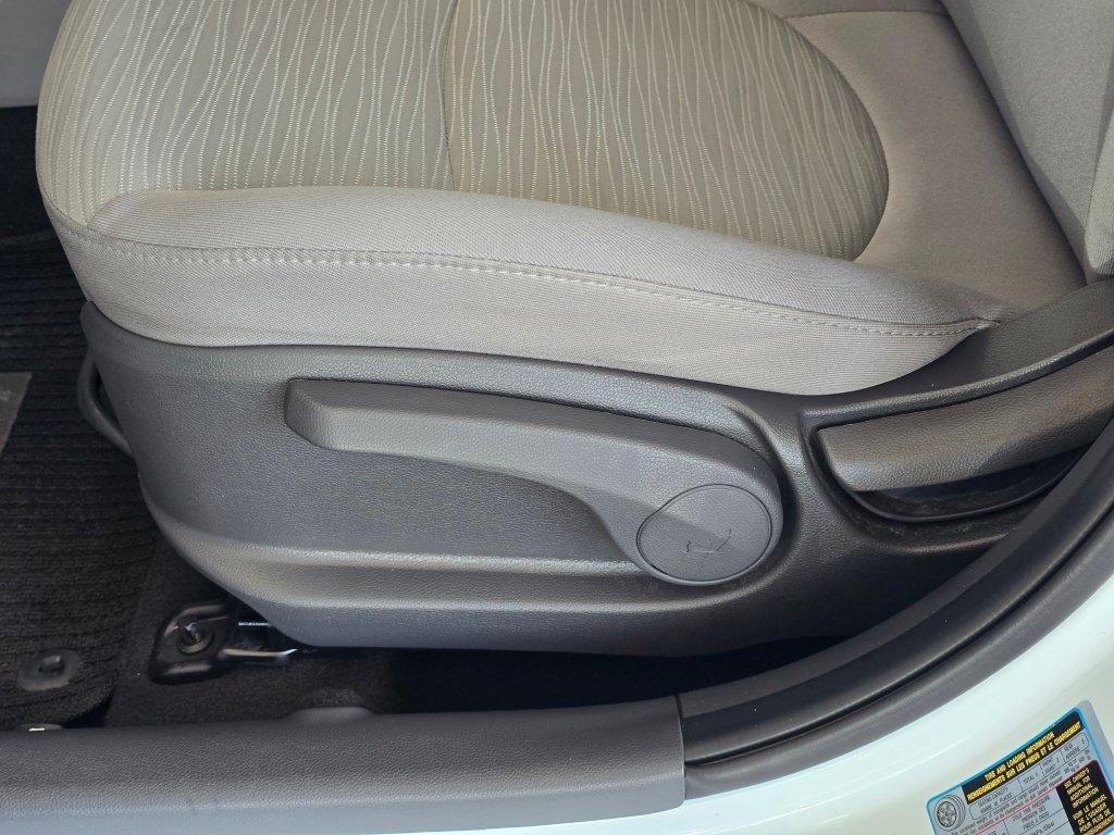Used 2016 Hyundai Accent SE FWD image 19