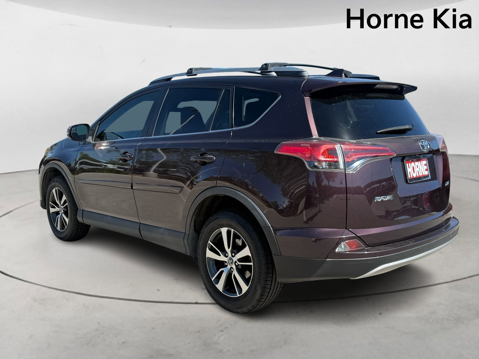 Used 2017 Toyota RAV4 XLE w/ Carpet Mat Package image 5