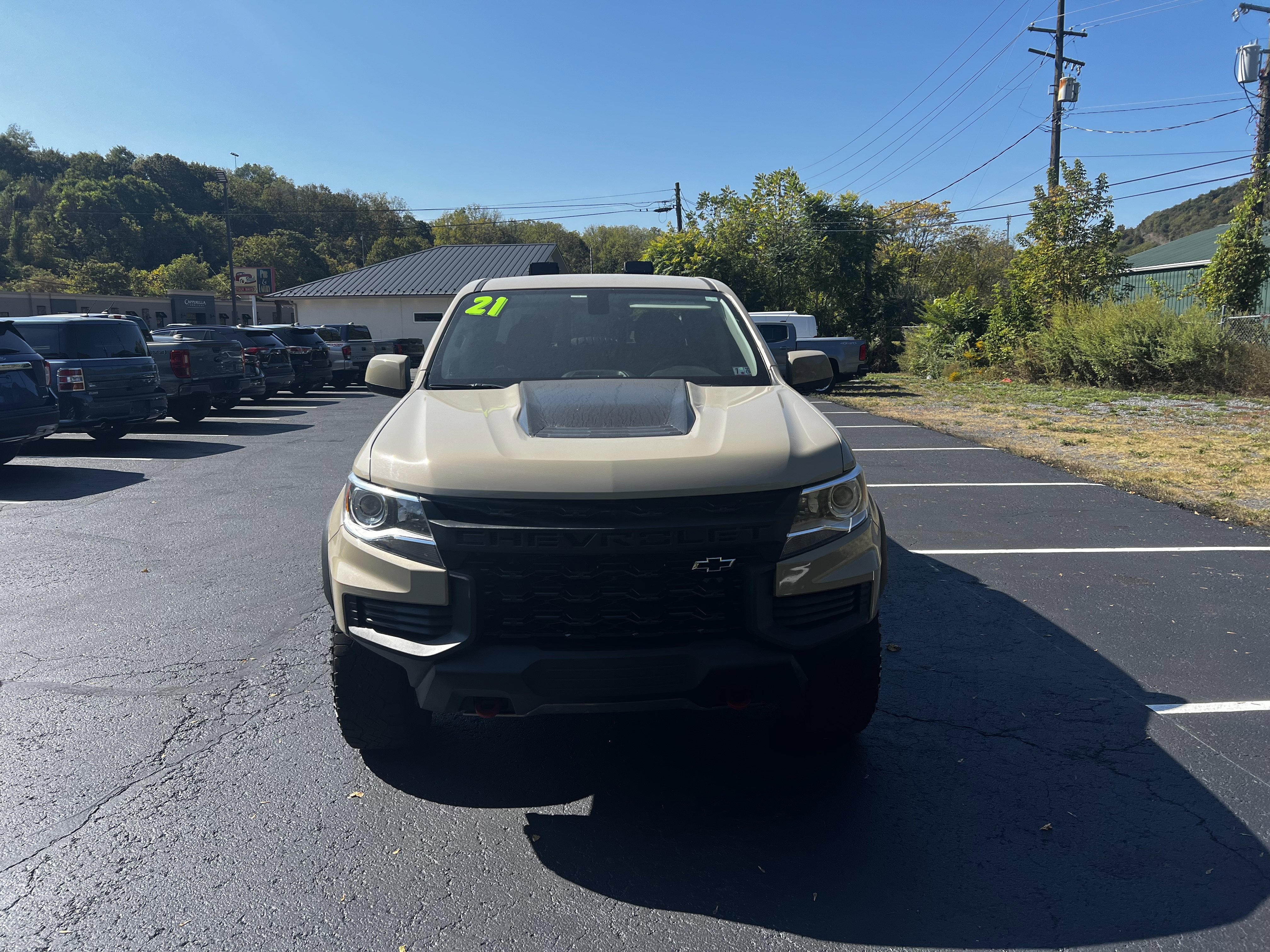 Used 2021 Chevrolet Colorado ZR2 w/ ZR2 Dusk Special Edition image 2