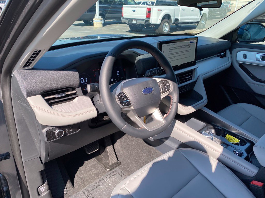 New 2026 Ford Explorer Active w/ Active Comfort Package AWD/4WD image 12