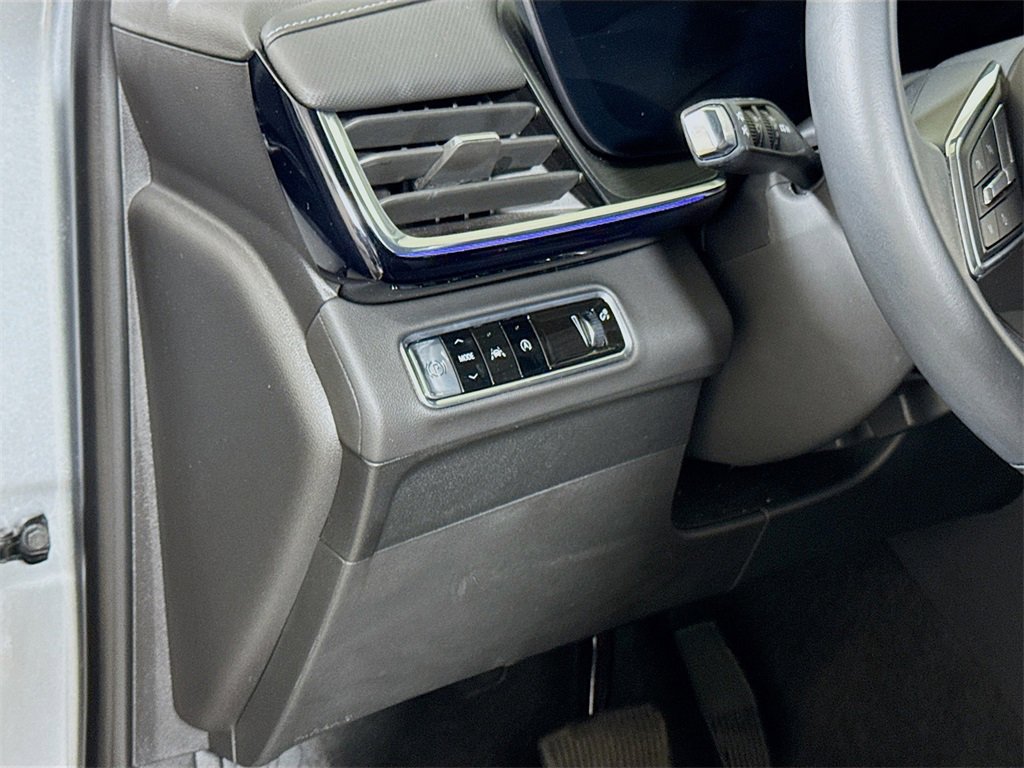 Certified 2025 Buick Envision Preferred image 8