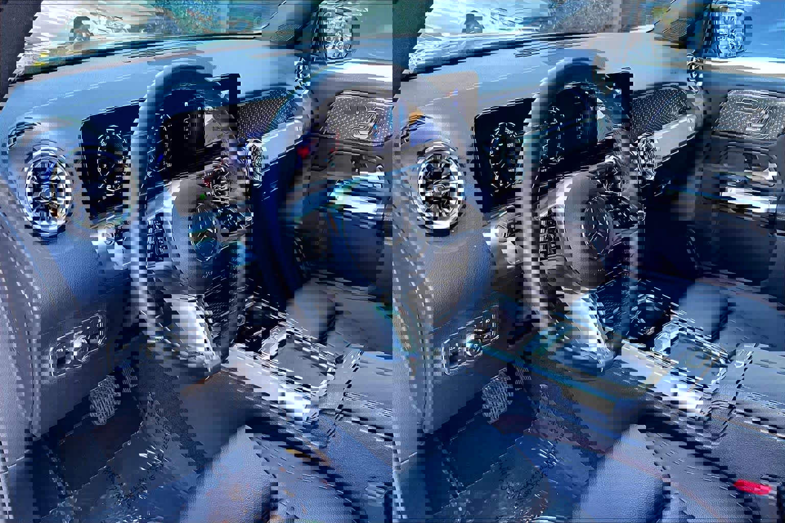 Used 2025 Mercedes-Benz GLB 250 GLB 250 image 18