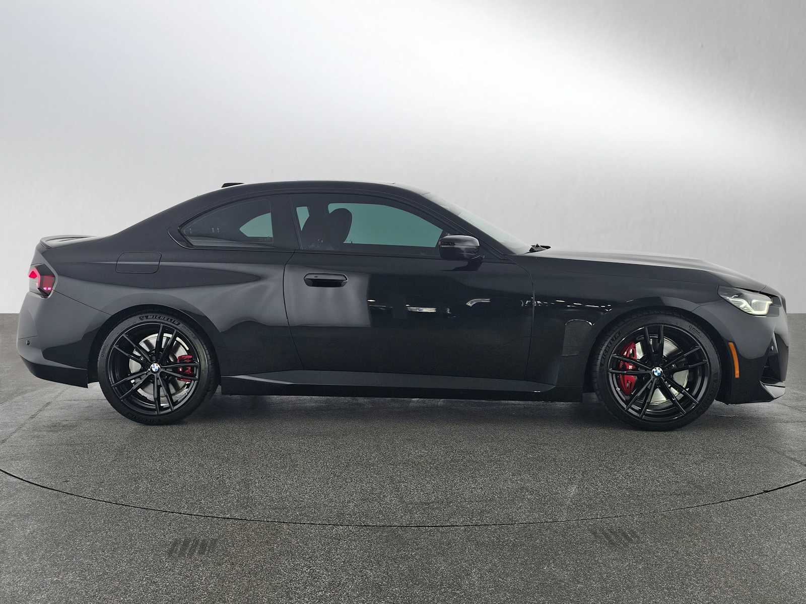 Used 2023 BMW 230i Coupe w/ M Sport Package RWD image 2