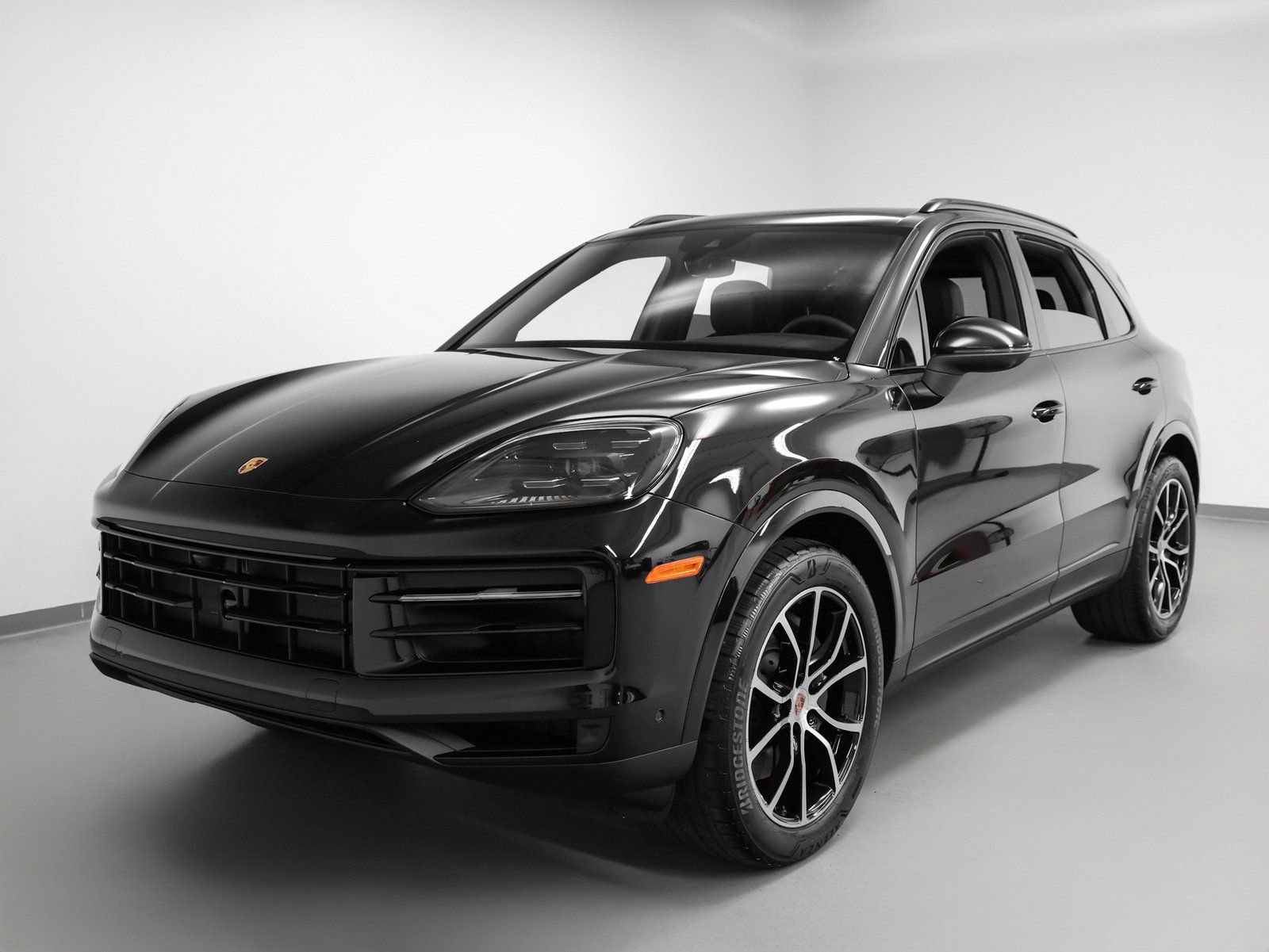 Certified 2025 Porsche Cayenne image 6