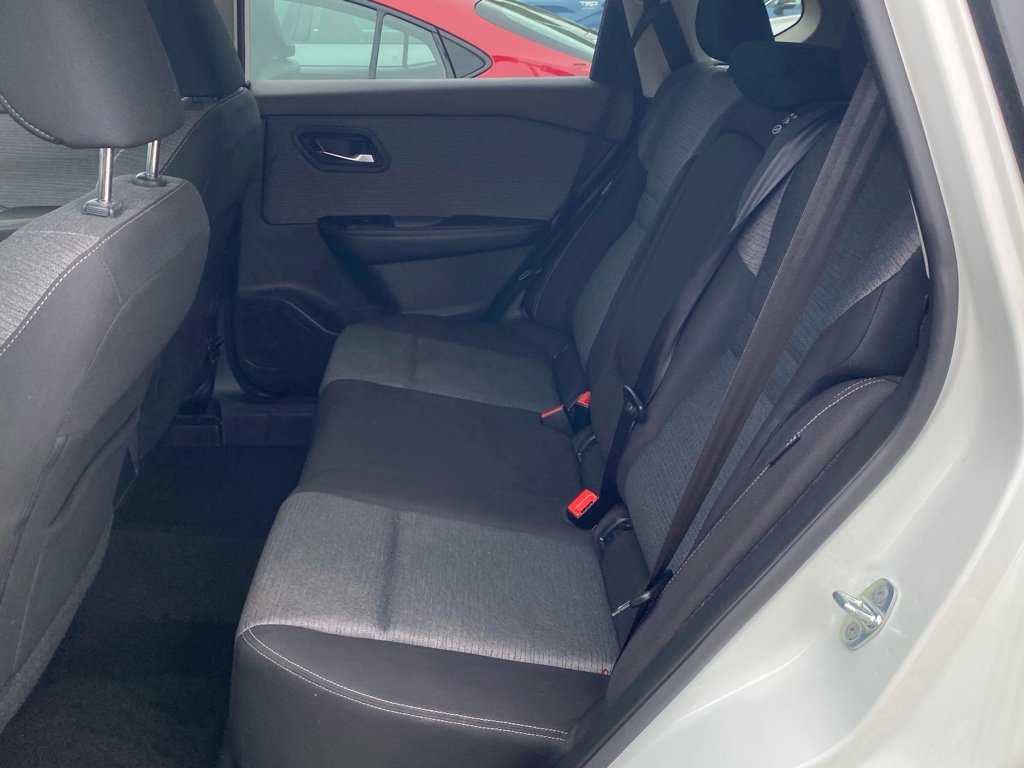 Used 2022 Nissan Rogue SV image 6