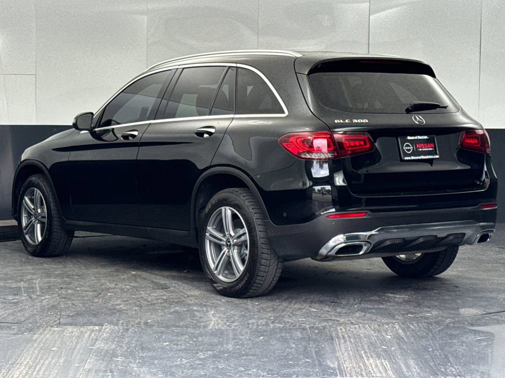 Used 2021 Mercedes-Benz GLC 300 image 5
