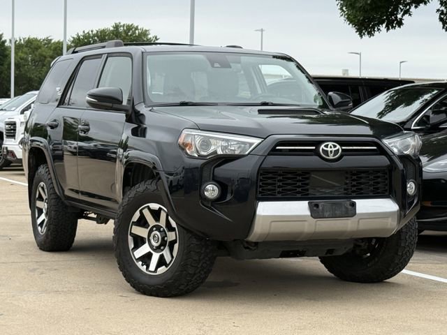 Used 2020 Toyota 4Runner TRD Off-Road Premium AWD/4WD image 2